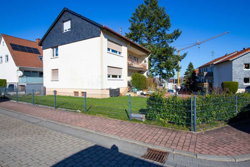 Immobilie in Hünstetten - Wertbeständiges 4 Familien-Haus in Hünstetten-Kesselbach, Taunus - Bild 1