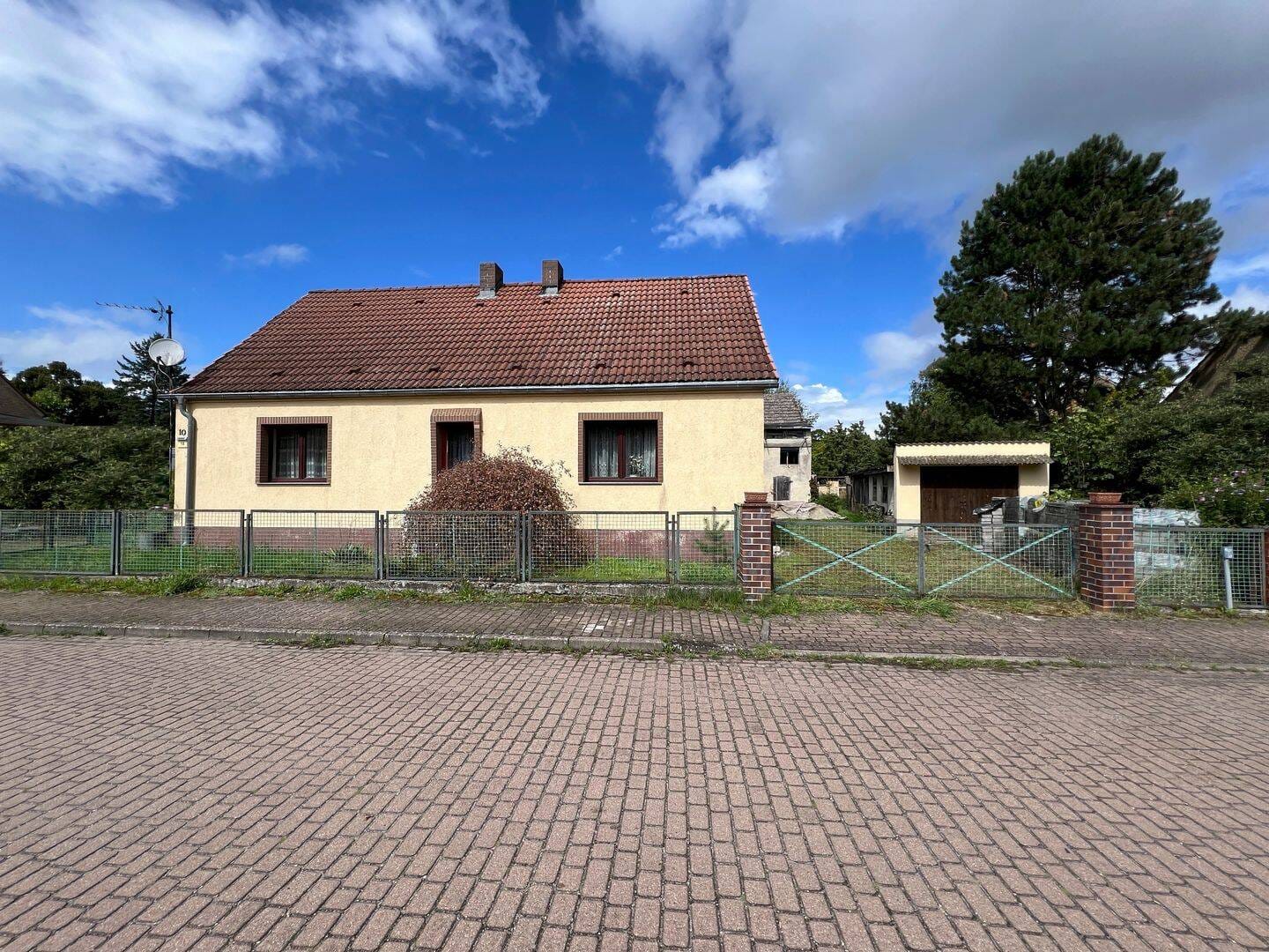 Immobilie in Heidesee - Grundstück mit Wohnhaus und Scheune - Sanierungsobjekt - Bild 0