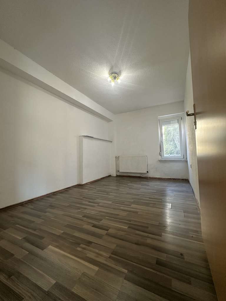 Immobilie in Ofterdingen - Das größte Schnäppchen in Ofterdingen - Renoviertes Reihenendhaus mit 6 Zimmer - Bild 3