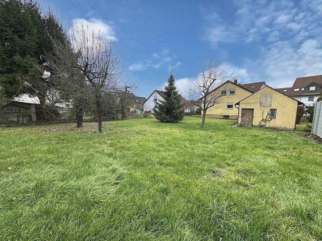 Immobilie in Wolfschlugen - Sanierungsbedürftiges EFH mit XXL-Grundstück in ruhiger Lage von Wolfschlugen - Bild 1