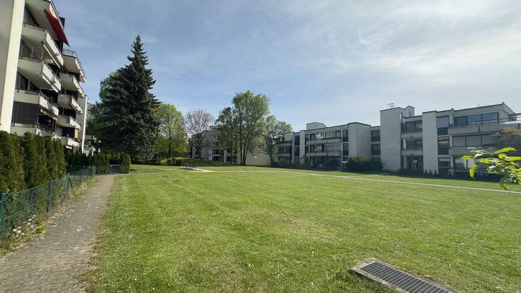 Immobilie in Aschheim - 3 Zimmer EG Garten WHG mit potenzial auf 4 Zimmer Renovierungsbedürftig - Bild 2
