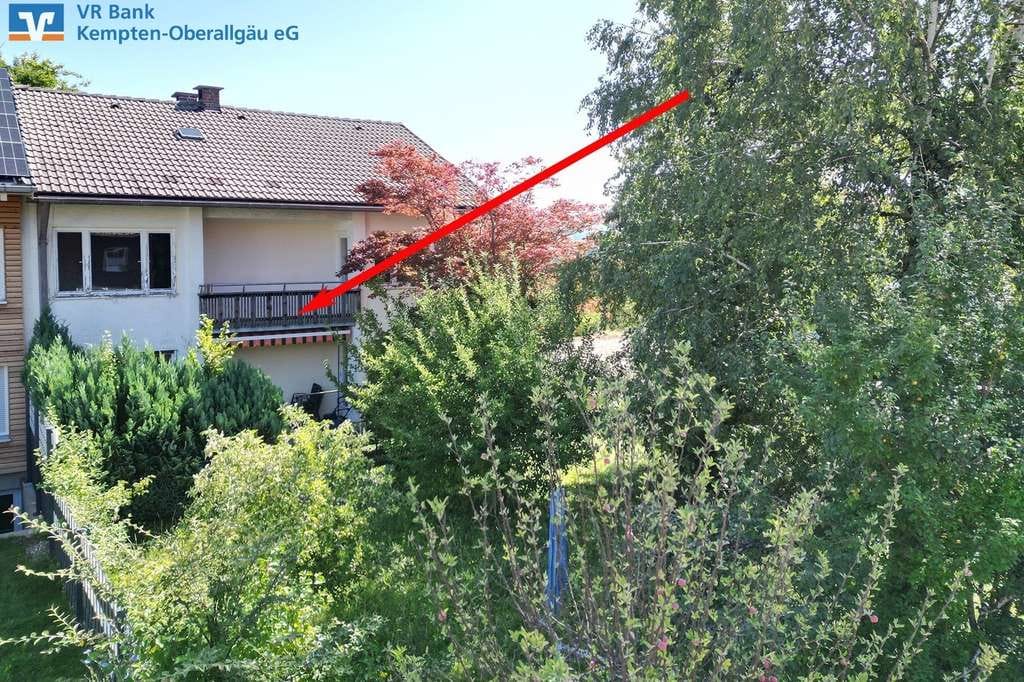 Immobilie in Immenstadt im Allgäu - Handwerker & Modernisierer aufgepasst 
Zweifamilienhaus mit viel Potenzial
 - Bild 1