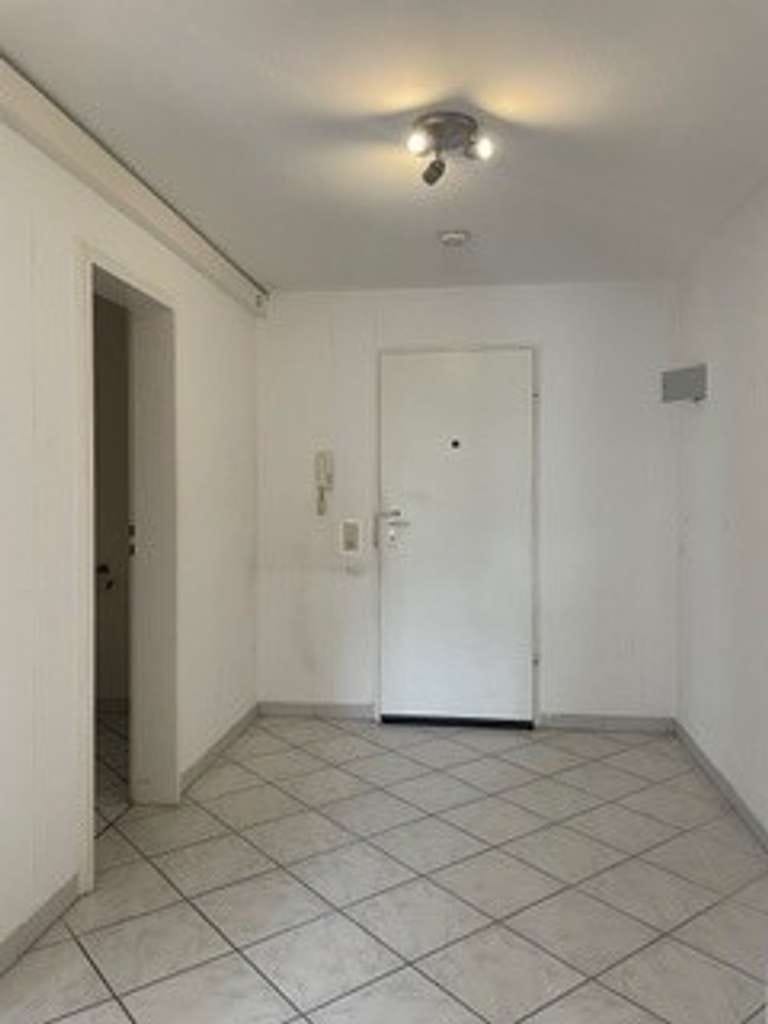 Immobilie in Linkenheim-Hochstetten - Attraktive 3-Zimmer-Wohnung mit großem Balkon und Stellplatz - leer stehend - Bild 1