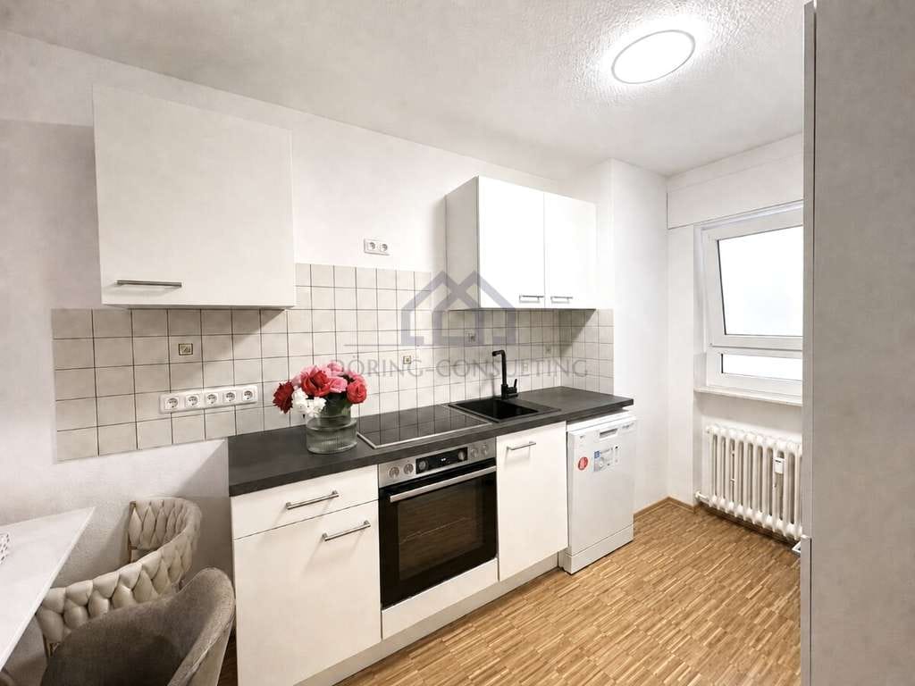 Immobilie in Bad Vilbel - Stilvolle Erdgeschosswohnung mit Balkon und Stellplatz - Bild 4