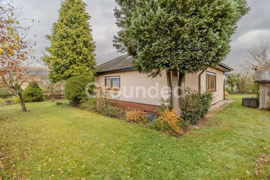 Immobilie in Roßtal - Gepflegtes Einfamilienhaus mit großzügigem Garten in Roßtal - Bild 3