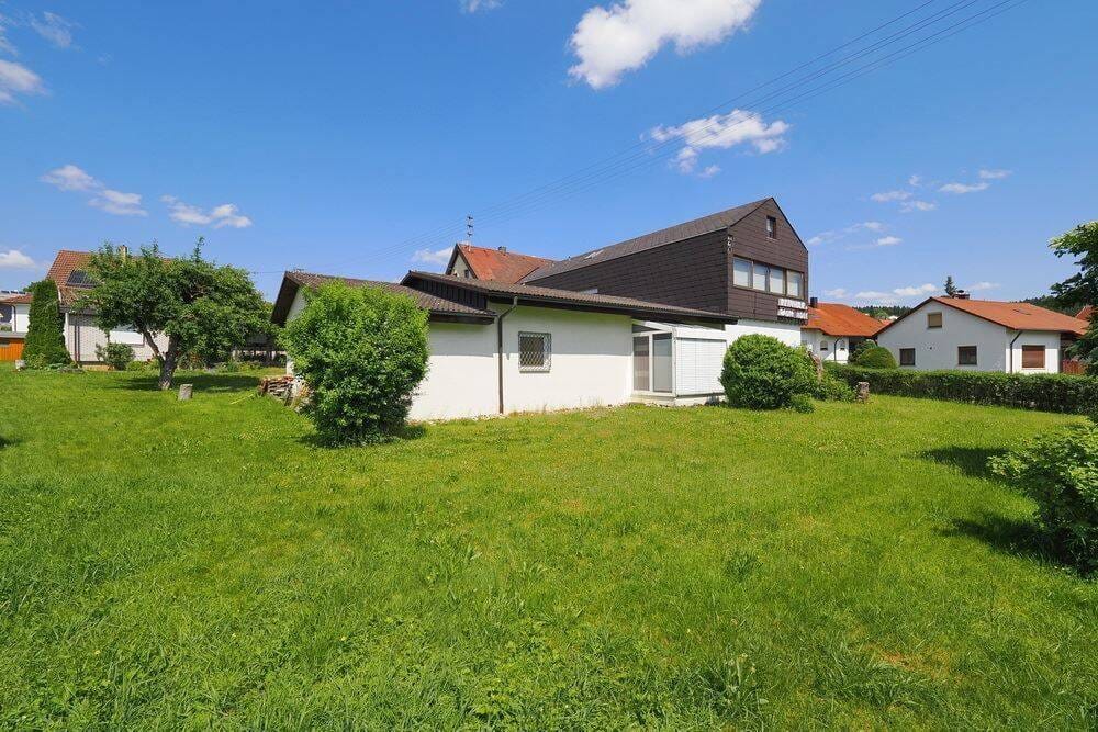Immobilie in Gammertingen - Wohn- und Geschäftshaus mit großem Gartengrundstück - Bild 2