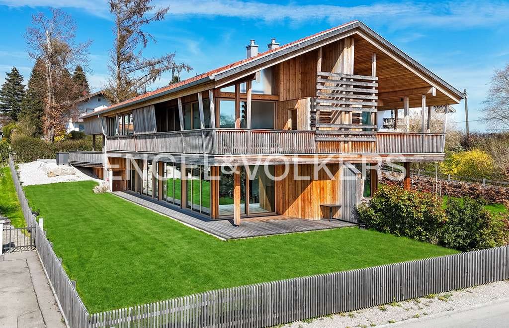 Immobilie in Weyarn - Preisgekrönte Architektur – kompromisslos, werthaltig, ausgezeichnet! - Bild 2