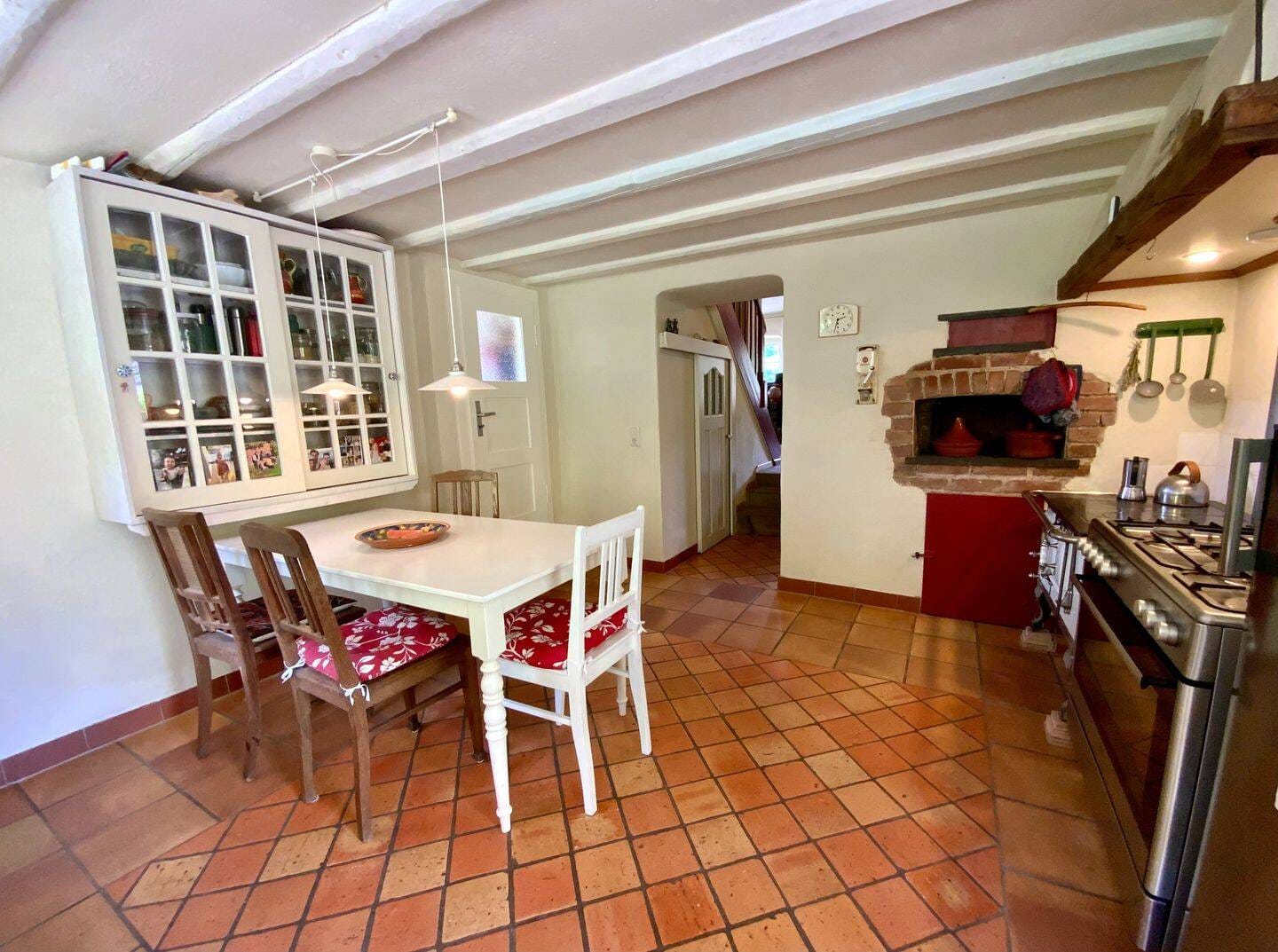 Immobilie in Malberg - Sehr schönes renoviertes Haus im Landhausstill mit Nebengebäuden, einem traumhaften angelegten Garten auf ca. 2.000 m² Grundstück gelegen in St. Thoma - Bild 2