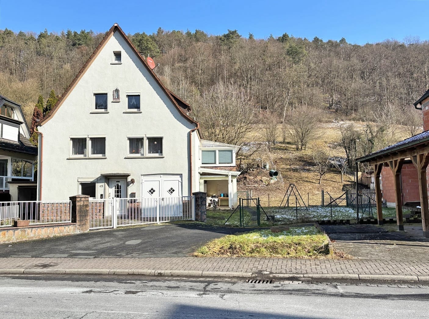 Immobilie in Leidersbach - Ruck-zuck auf der B469 - 5 Min. bis Sulzbach - Bild 2