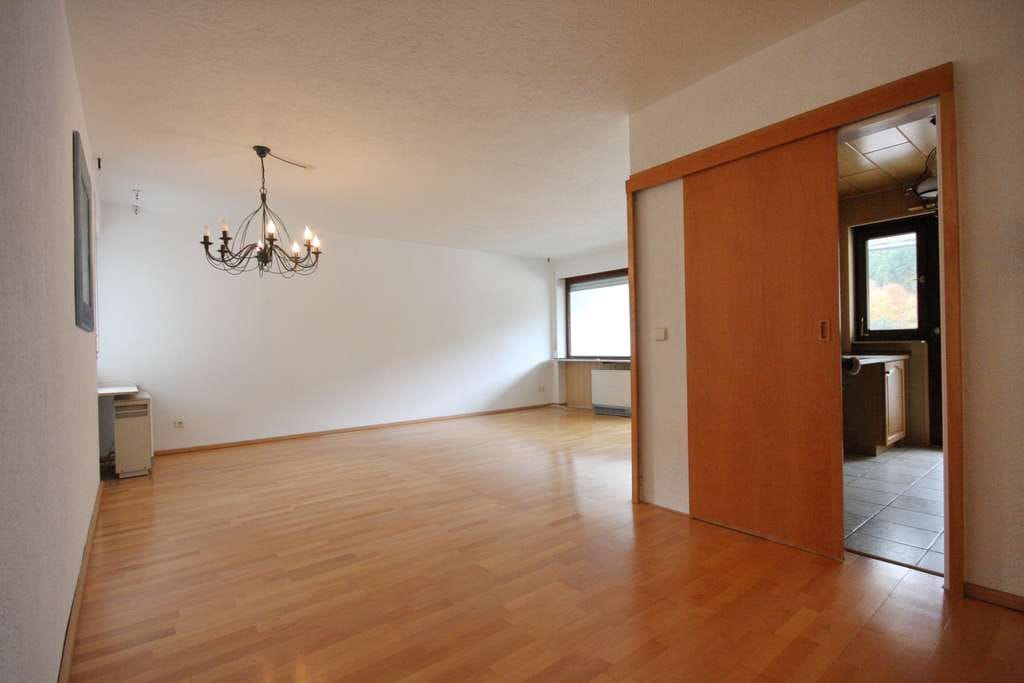 Immobilie in Höfen an der Enz - geräumige 3-Zimmer Wohnung mit Traumaussicht - Bild 3