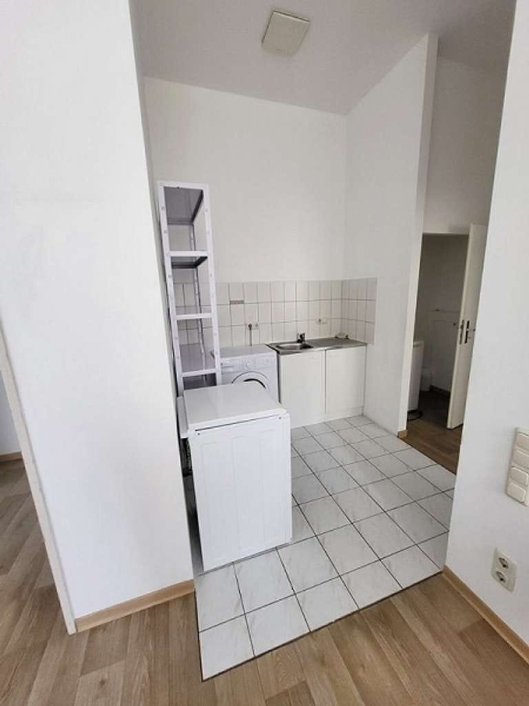 Immobilie in Neumark - supergünstige 2-Raum-Wohnung im Zentrum Neumarks  - Bild 2