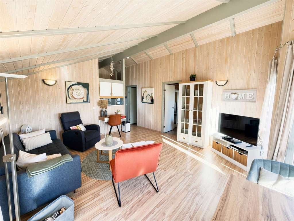 Immobilie in Tönning - Liebevoll eingerichtetes Ferienhaus mit Sauna, Garten und Blick ins Grüne - Bild 2
