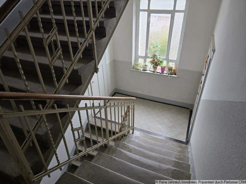 Immobilie in Leubsdorf - 8 gepflegte 2-Raum-Wohnungen, moderne Heizung, ruhige Lage nahe Augustusburg - Bild 2