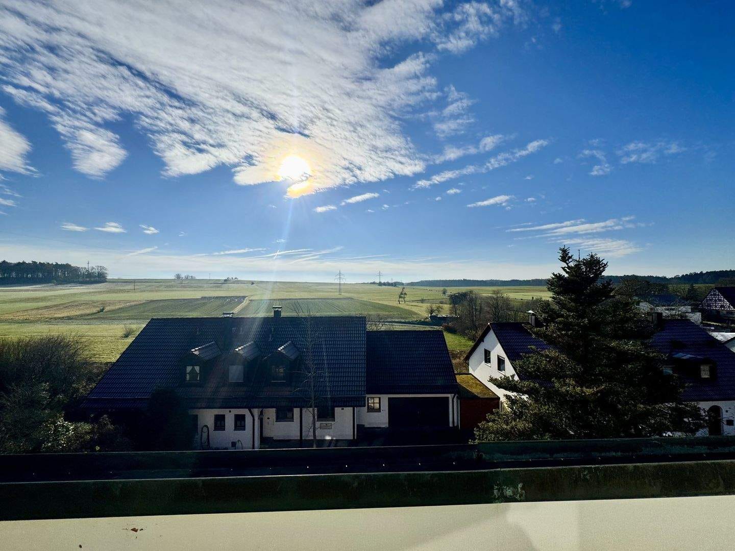 Immobilie in Winkelhaid - Wohnen mit Weitblick in Metropolnähe! Dachgeschosswohnung in Winkelhaid, Nürnberger Land - Bild 3
