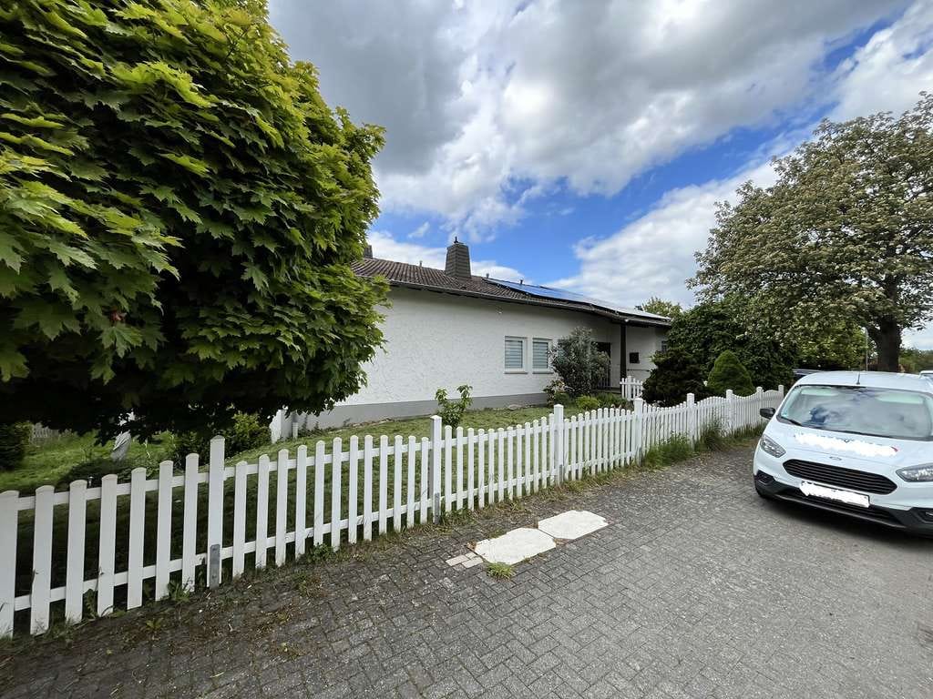 Immobilie in Rheinbach - Raumwunder mit Einliegerwohnung in Rheinbach-Merzbach - Bild 1