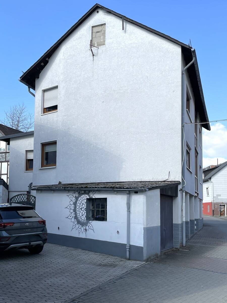 Immobilie in Dillenburg - Donsbach: Gepflegtes, vermietetes Zweifamilienhaus im Ortskern - Bild 4