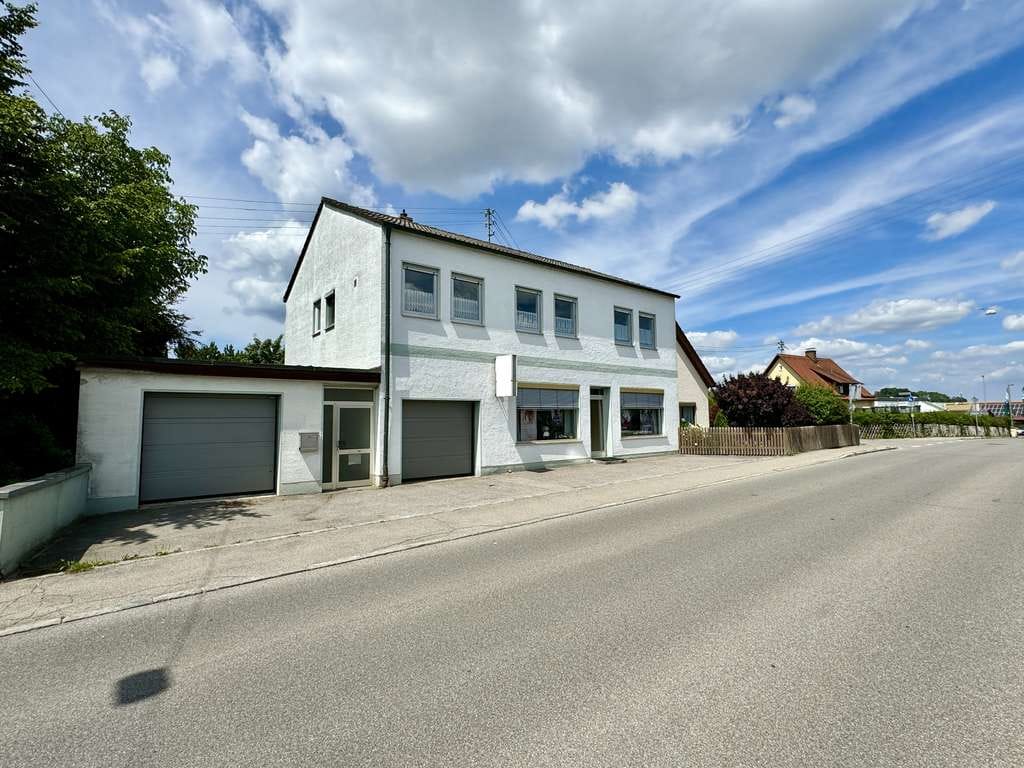 Immobilie in Friedberg - INTERESSANTES WOHN- UND GESCHÄFTSHAUS MIT VIELEN OPTIONEN ZUR KAPITALANLAGE ODER EIGENNUTZUNG - Bild 0