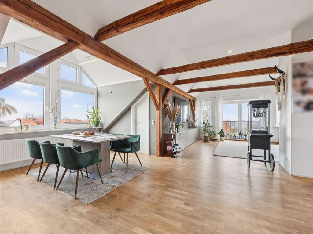 Immobilie in Schellerten - Exklusives Loft-Wohnen mit Garten, Terrasse und Garage in Schellerten – stilvoll kernsaniert - Bild 0