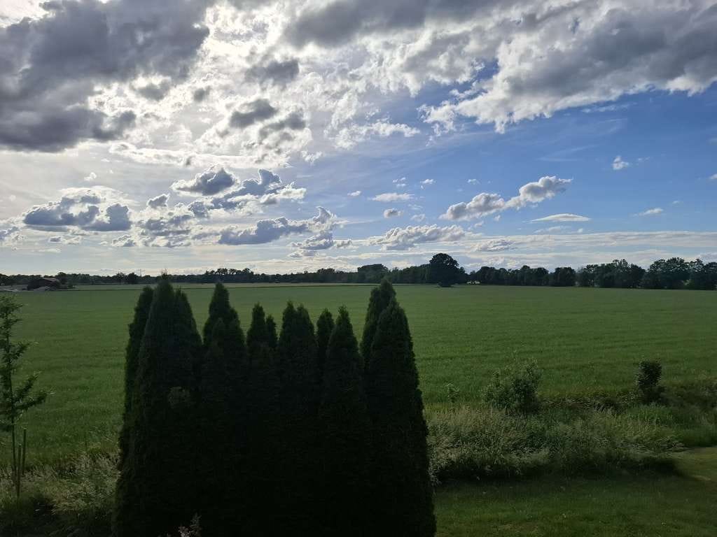 Immobilie in Wiedergeltingen - Ihr neues Zuhause: Viel Platz und ein herrlicher Blick ins Grüne - Bild 0