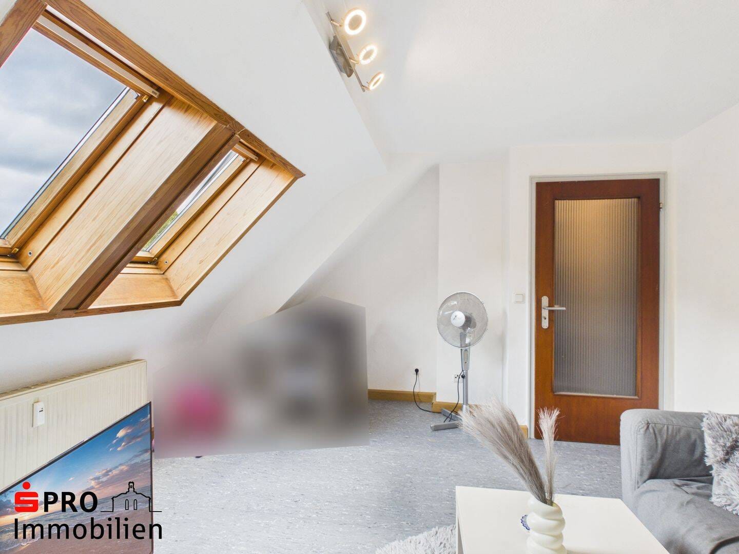 Immobilie in Saarbrücken - Vermietete DG-Wohnung als Kapitalanlage ! - Bild 2