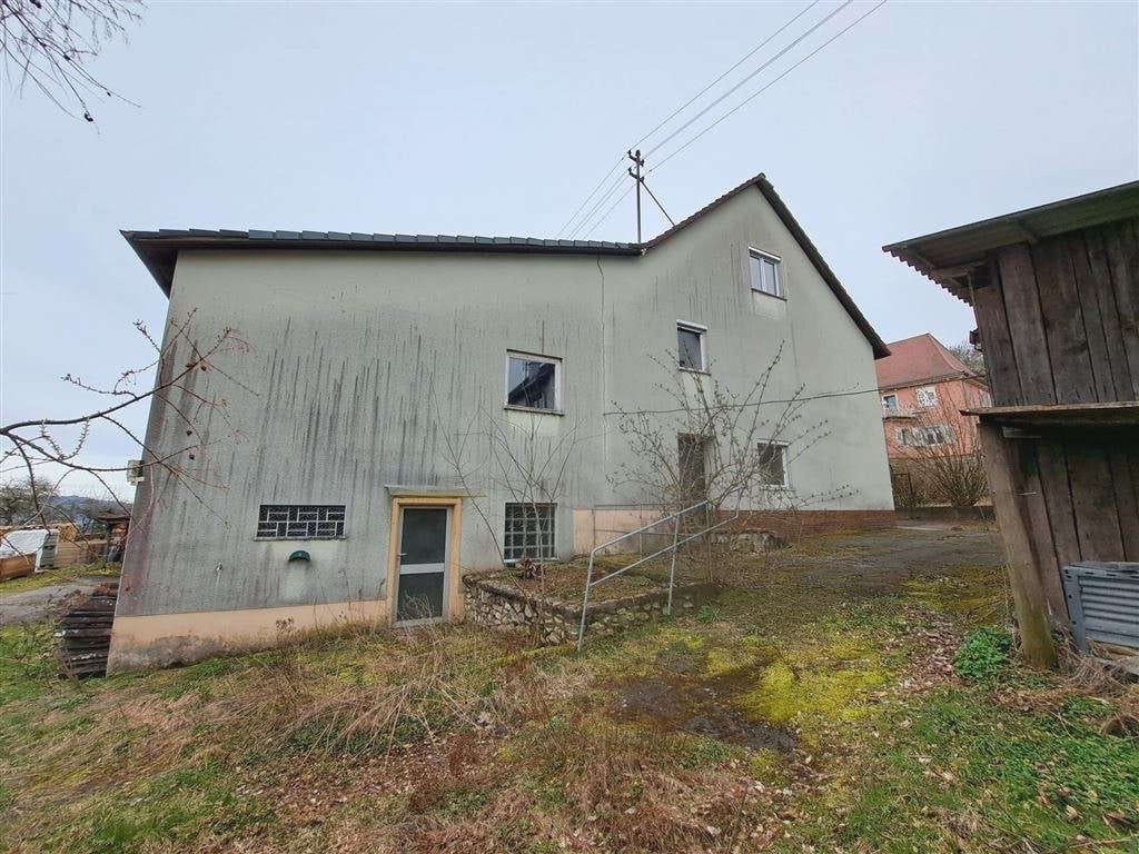 Immobilie in Tengen - Großzügiges Anwesen mit viel Platz und Ausbaureserve mit Potential. - Bild 3
