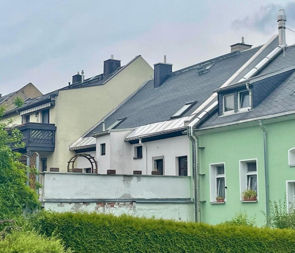 Immobilie in Ehrenfriedersdorf - Reihenhaus mit Gewerbefläche zentral am Markt - Bild 2