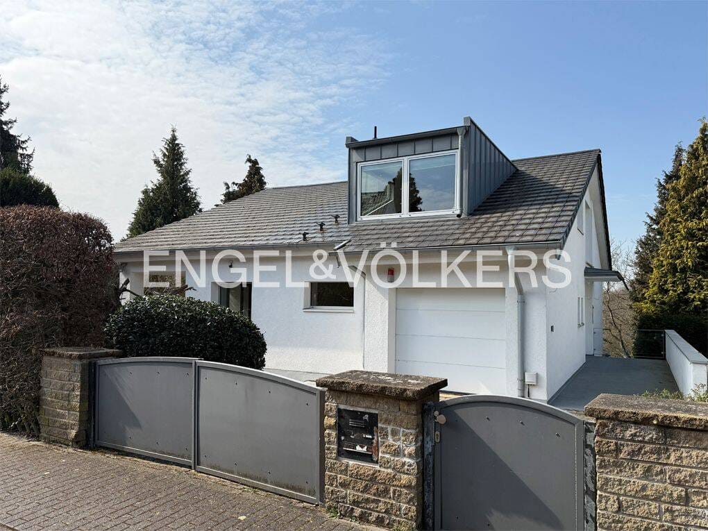 Immobilie in Vallendar -  Gesundes Wohnen - Großes EFH mit Einliegerwohnung und Fernblick in begehrter Höhenlage - Bild 0