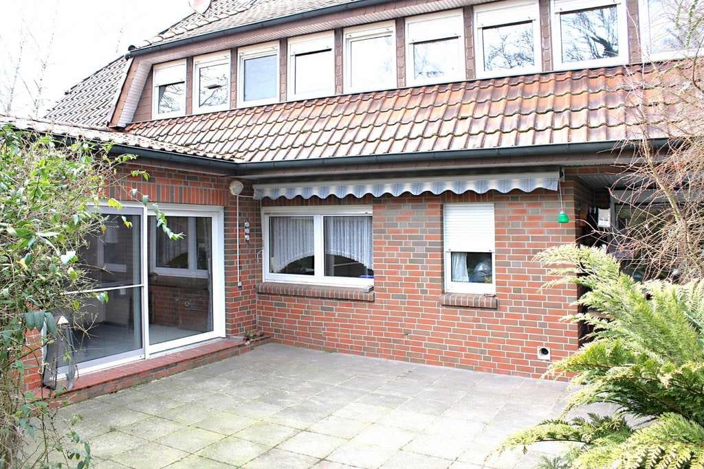Immobilie in Herzlake - Großzügiges Wohnhaus mit Wintergarten, Poolhaus und vielseitigen Nutzungsmöglichkeiten - Bild 3