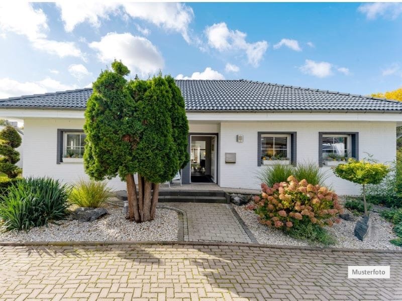 Immobilie in Stelzenberg - Einfamilienhaus in 67705 Stelzenberg, Stolzenburgstr. - Bild 0