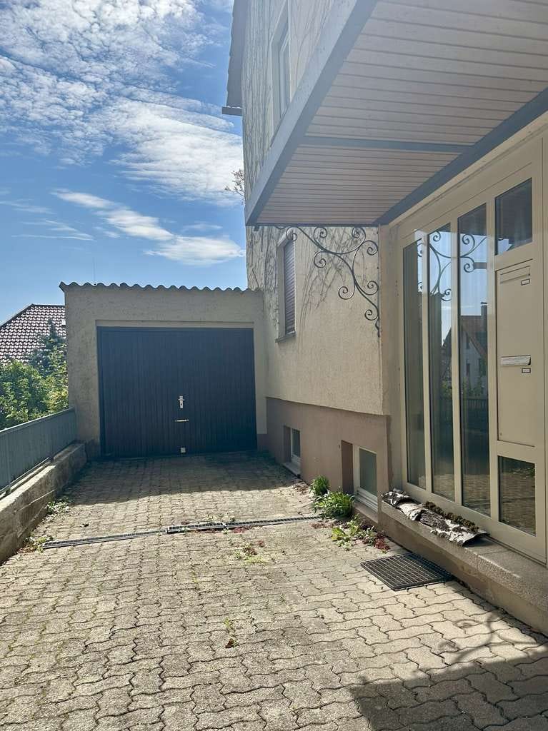 Immobilie in Ettlingen - Herrliche 5-Zimmerwohnung auf zwei Etagen mit Garten in Ettlingen-Schöllbronn - Bild 3