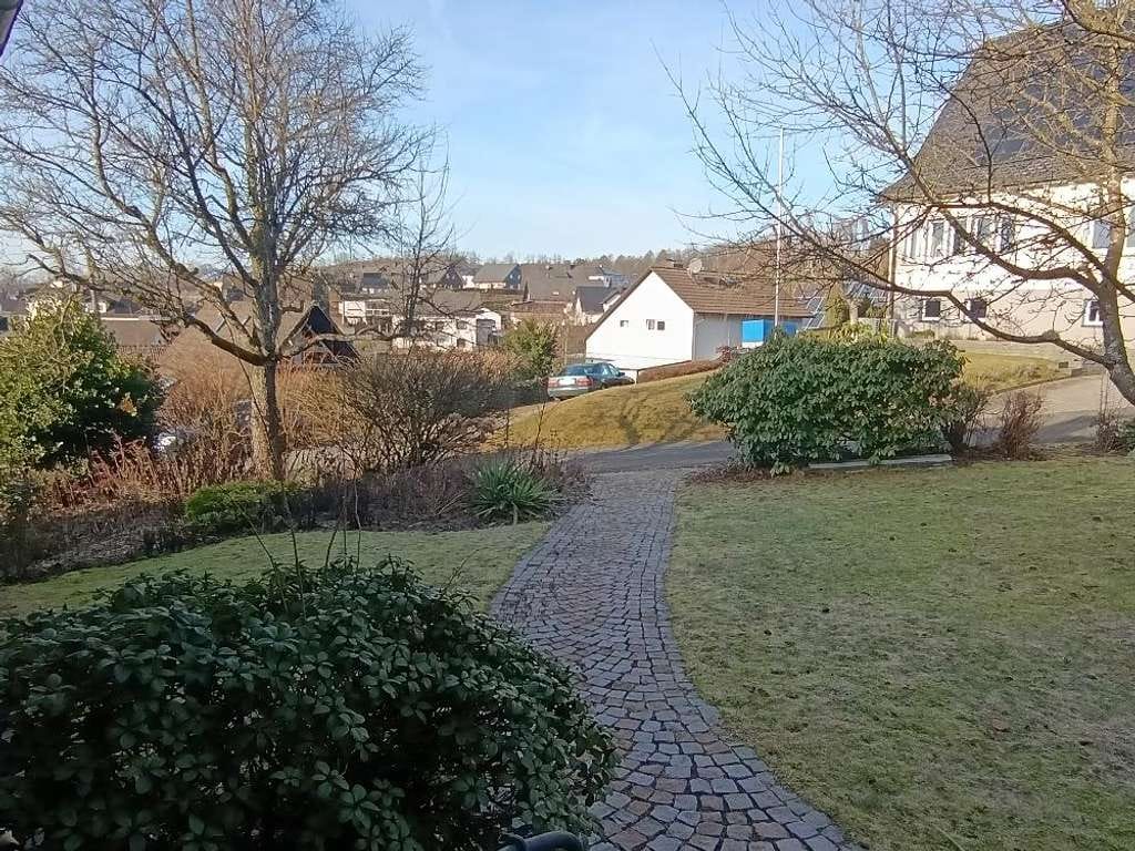 Immobilie in Wenden - ++ ON-Immobilien ++ Ein Wohnhaus mit viel Potenzial! - Bild 4