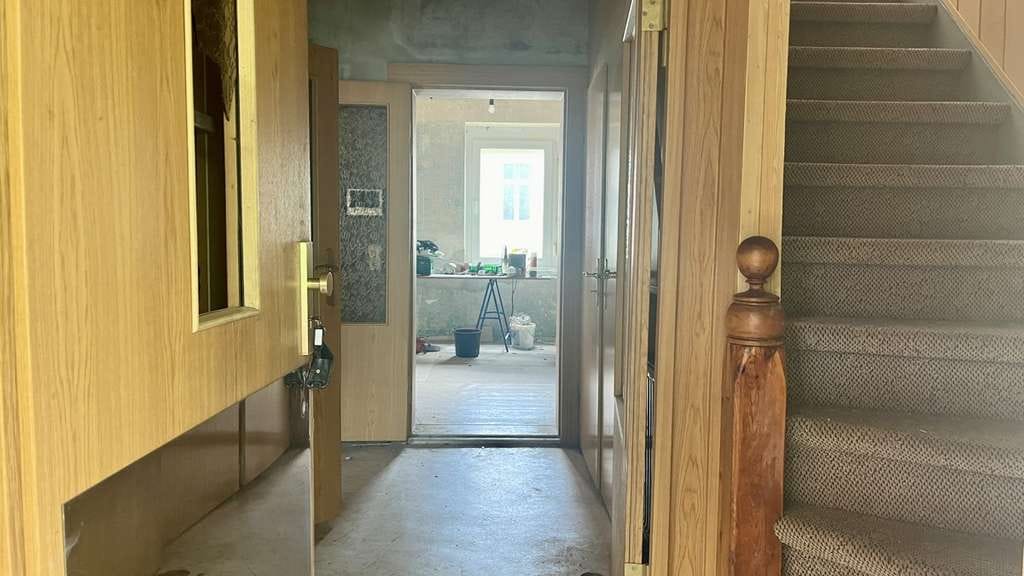 Immobilie in Wittenberg - PROVISIONSFREI|Freistehendes Einfamilienhaus mit 5 Zimmern, Nebengelass und 3 Garagen - Bild 2