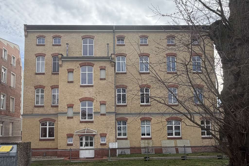 Immobilie in Weißwasser/O.L. - Běła Woda - Kapitalanlage mit Charme – Attraktive 4-Zimmer-Eigentumswohnung großzügig, hell und vielseitig - Bild 2