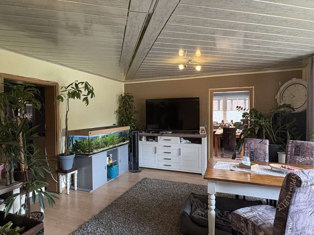 Immobilie in Hülsede - KARSTEN IMMOBILIEN ermöglicht Ihnen: Ihre eigene Wohlfühloase im Grünen von Hülsede - Bild 2