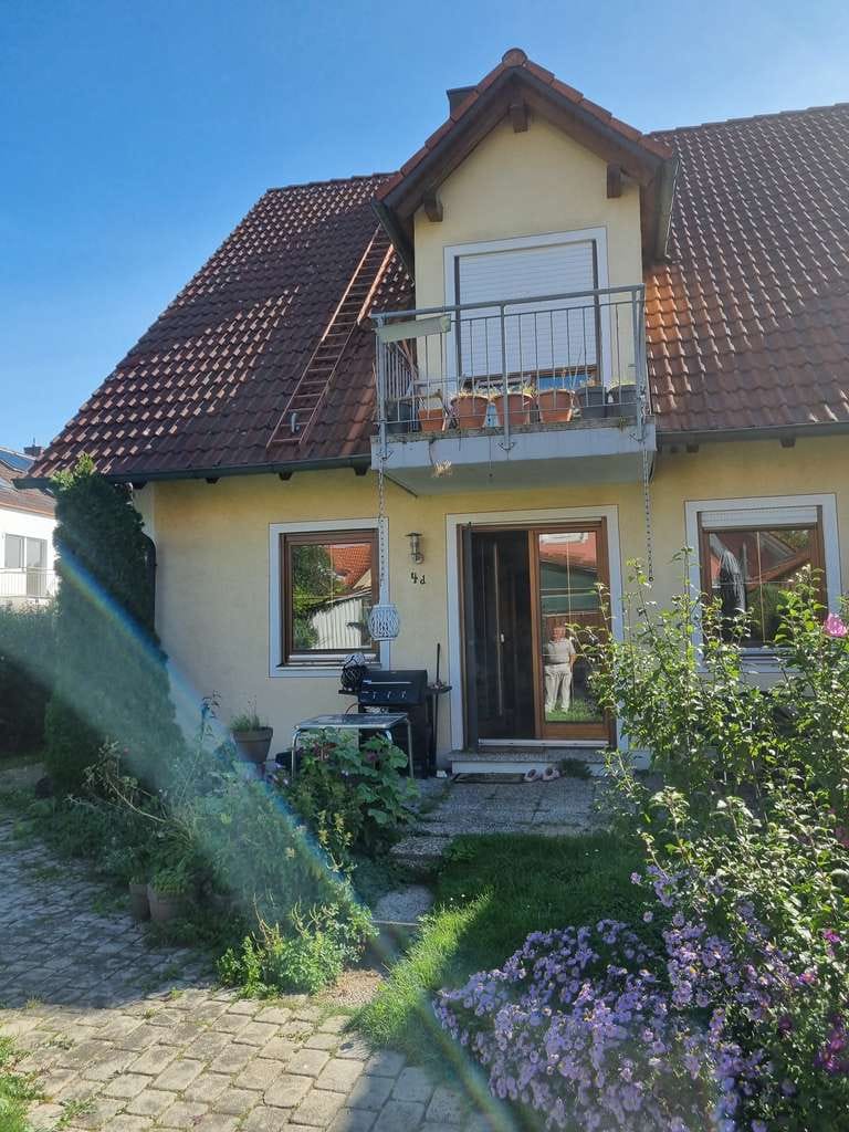 Immobilie in Allershausen - Allershausen - BAB A 9 -  mittig zwischen München - Ingolstadt - Attraktive Doppelhaushälfte - Bild 1