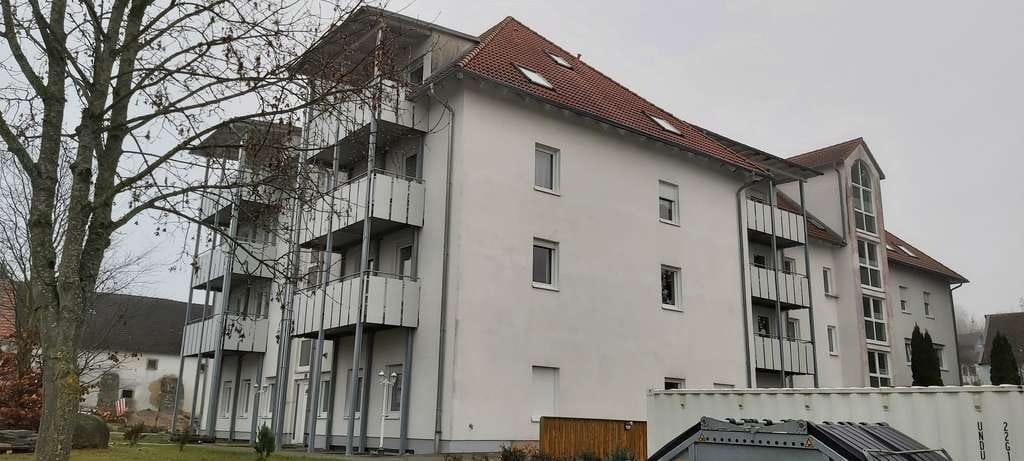 Immobilie in Plößberg - 2-Zimmer-ETW mit Carport als Renditeobjekt - betreutes Wohnen - Bild 0