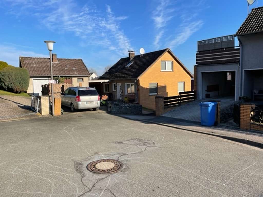 Immobilie in Lamspringe - Großzügiges Einfamilienhaus in ruhiger Lage!!! Zwangsversteigerung!!! - Bild 0