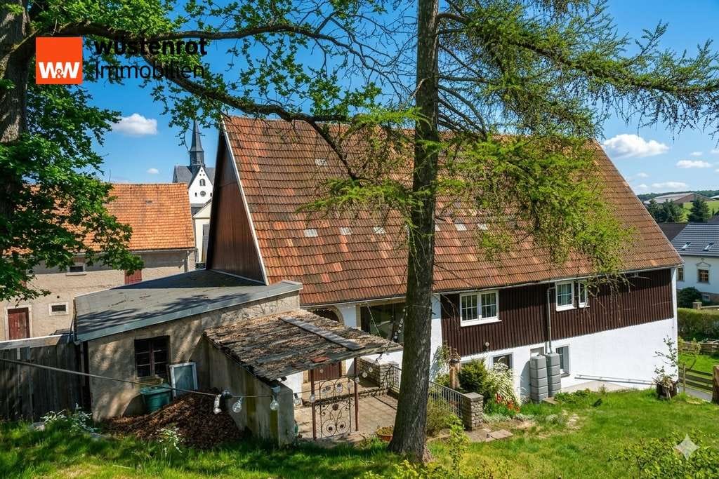 Immobilie in Großschirma - Charmantes Mehrgenerationenhaus mit Einliegerwohnung, großem Grundstück & Panoramaausblick - Bild 3