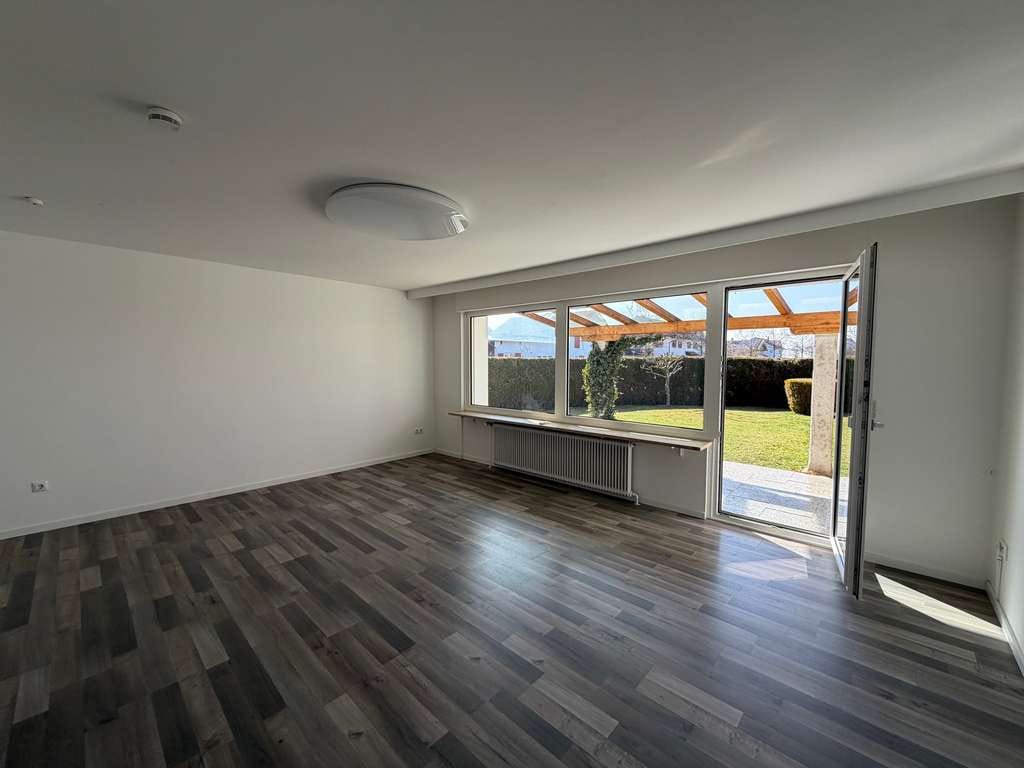 Immobilie in Höhenkirchen-Siegertsbrunn - Charmantes, top renoviertes Reiheneckhaus in toller Lage - Bild 3