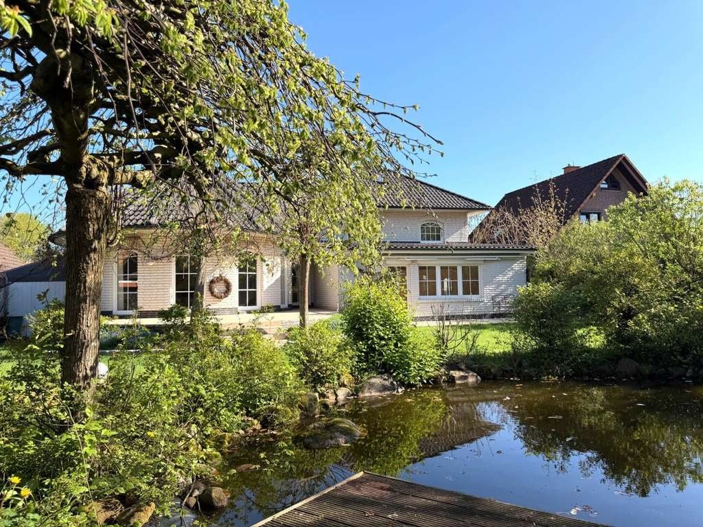 Immobilie in Wildeshausen - Großzügiges Wohnen mit Perspektive ? Familienhaus mit Einliegerwohnung  und  Mehrwert - Bild 4