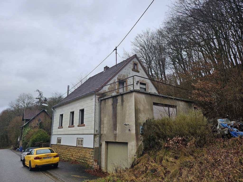 Immobilie in Niederkirchen - Einfamilienhaus mit Garage und großem Grundstück - Bild 2