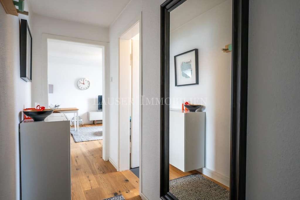 Immobilie in Fellbach - Möblierte Zwei-Zimmer-Dachgeschosswohnung in Fellbach - Bild 1