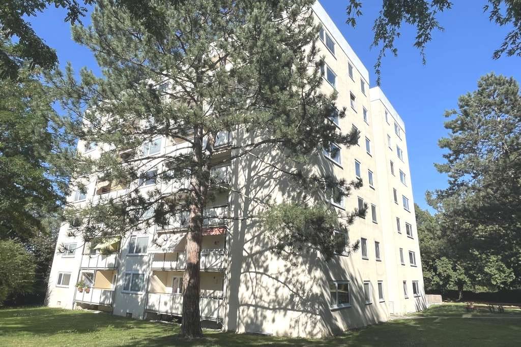 Immobilie in Korntal-Münchingen - Vermietete 2 ½-Zimmer Wohnung mit Balkon  - Bild 0