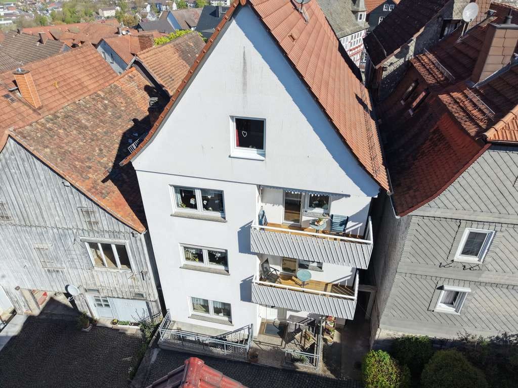 Immobilie in Homberg (Ohm) - Fachwerkliebe - Mehrfamilienhaus mit ehemaliger Gastätte im Herzen von Homberg (Ohm) - Bild 2