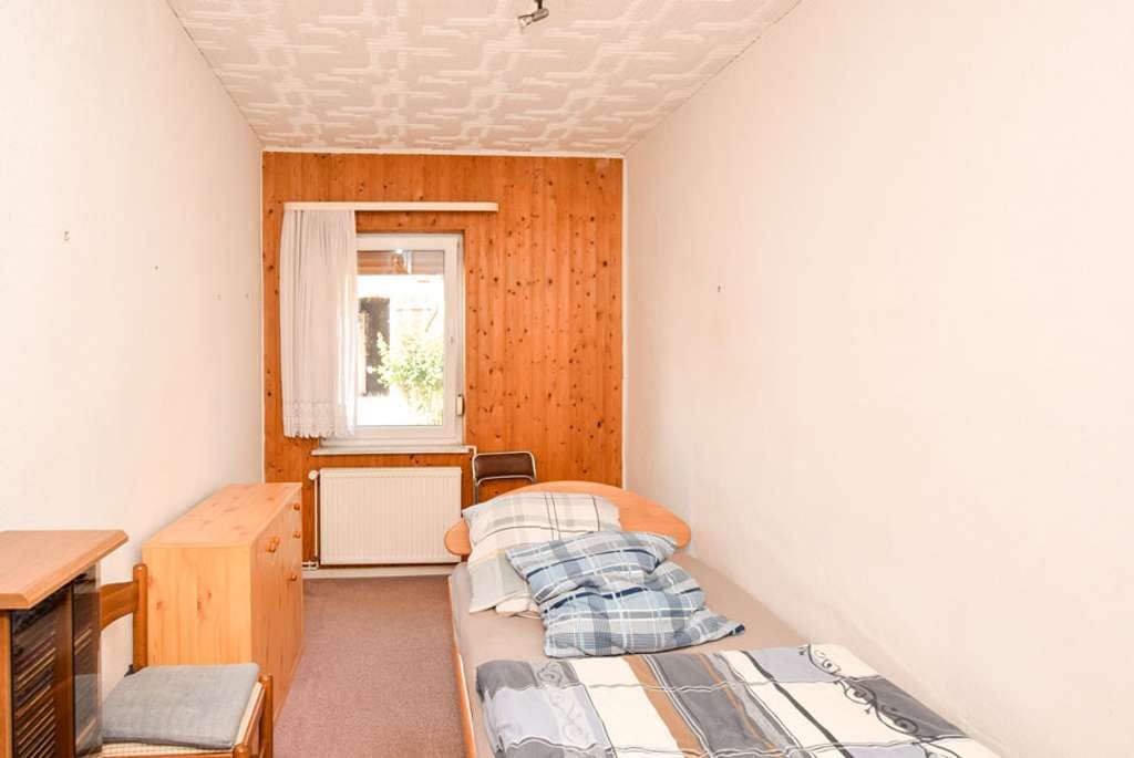 Immobilie in Schöningen - Einfamilienhaus mit Nebengebäude auf großzügigem Grundstück. - Bild 4