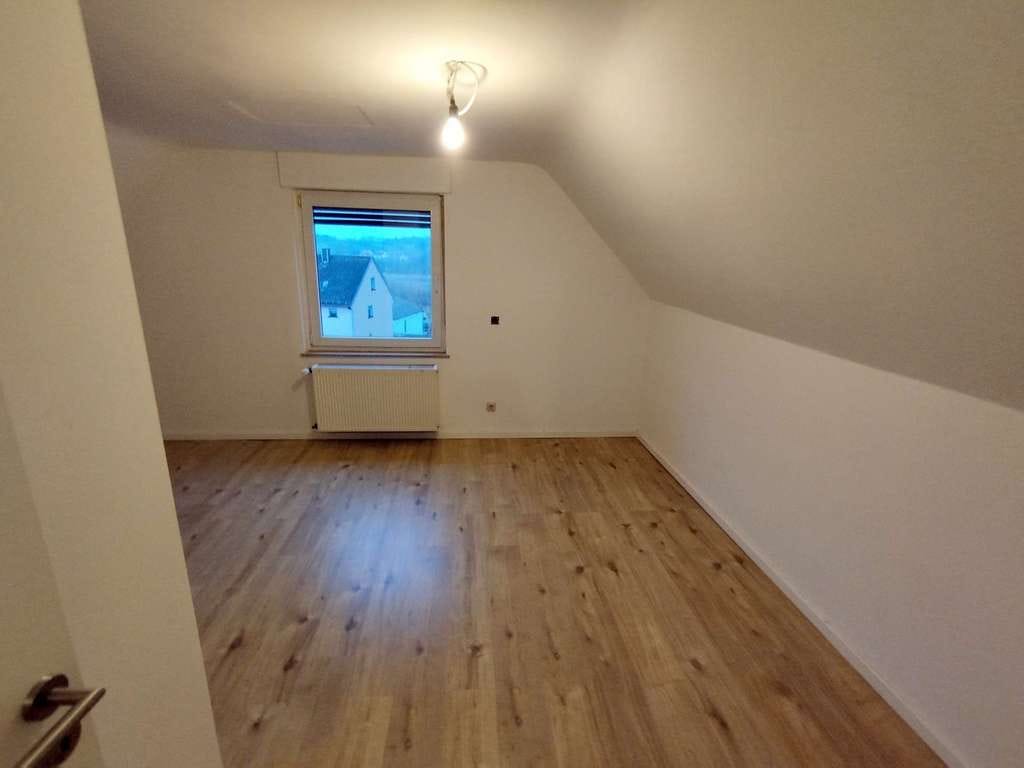 Immobilie in Stahlhofen am Wiesensee - Ein- bis Mehrfamilienhaus dazu eine Scheune im Stahlhofen mit Seeblick - Bild 4