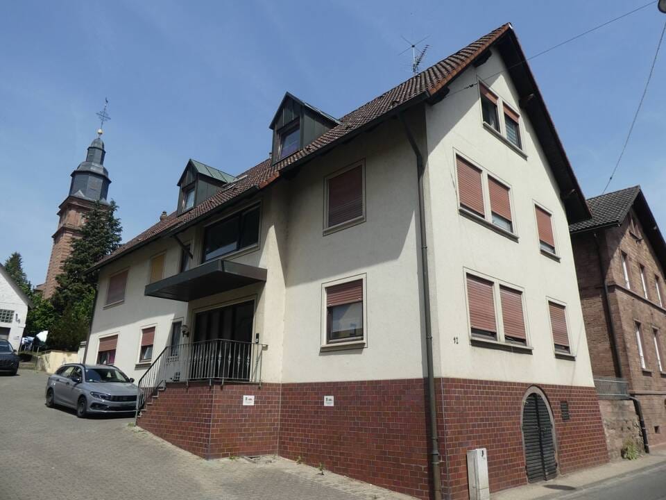 Immobilie in Collenberg - Zuverlässig vermietet! Großzügige Wohnung in Collenberg! - Bild 0