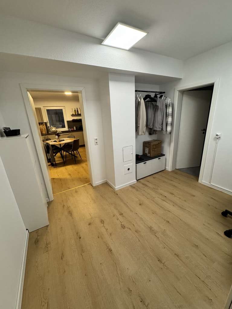 Immobilie in Neulußheim - **2025 modernisierte 2,5-Zimmer-Wohnung **Einbauküche**Stellplatz**Provisionsfrei** - Bild 0
