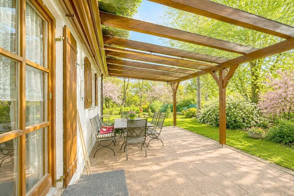 Immobilie in Eurasburg - Seltenes Familienhaus mit Büro, Einliegerwohnung und 1.300 m² Gartengrundstück – sofort beziehbar - Bild 4