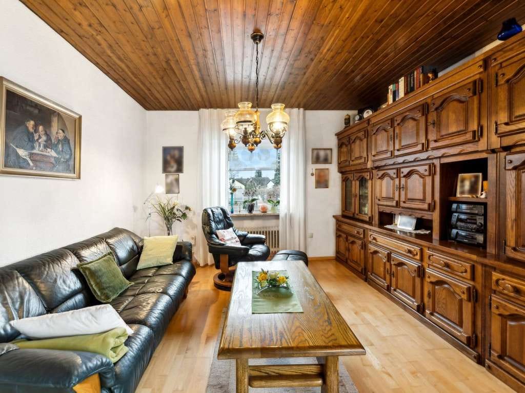 Immobilie in Neustadt bei Coburg - Attraktives 3-Familienhaus mit großzügigem Grundstück in Neustadt bei Coburg - Bild 4